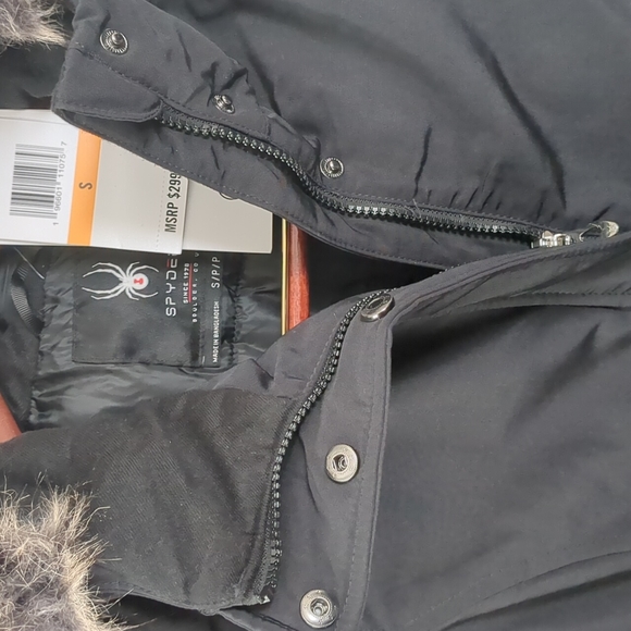 Spyder Women's New Winter Coat Waterproof insulated NWT small - Picture 3 of 9
